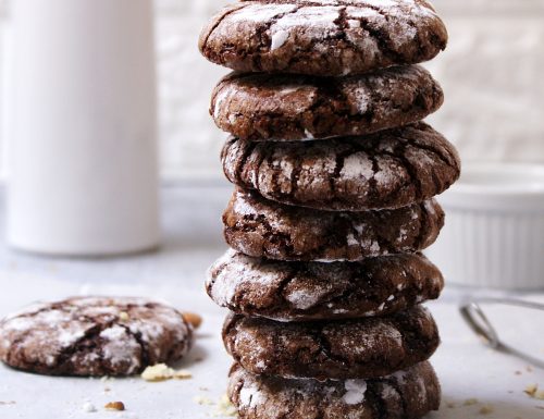 Gluten free almond crinkle cookies, soft and chewy