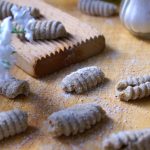 https://2.bp.blogspot.com/-WUtr7Hss1EQ/XDj6Q5uwpyI/AAAAAAAAAzc/AQ4ni5DuOssl4kWQUdu2YPsIsvLbLP5KgCLcBGAs/s1600/gnocchi10.jpg
