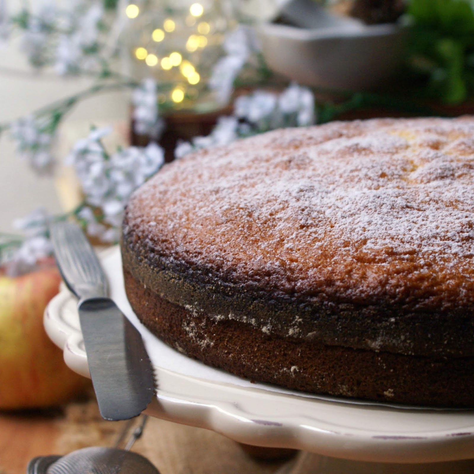 Torta sette vasetti senza glutine con zucchero a velo