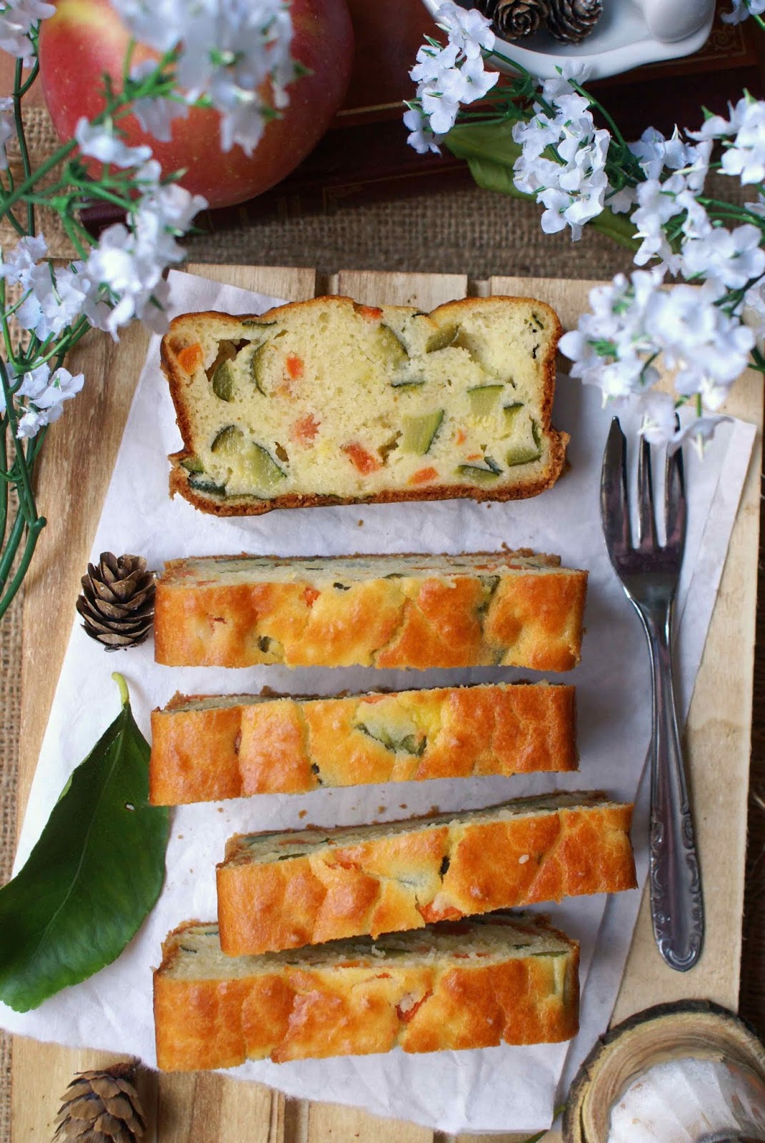 Plum cake di verdure senza glutine con zucchine e carote