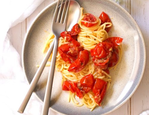Spaghetti con pomodori confit