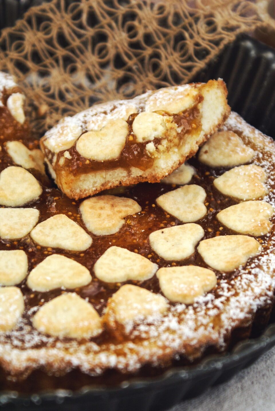 Crostata con farina di riso senza glutine con marmellata di fichi